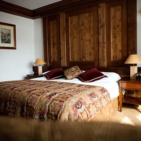 Hotel Les Barmes De L'Ours-2